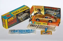 Original 1965 Corgi 261 James Bond Aston Martin DB5 boxed with accessories