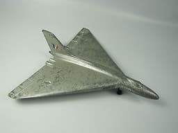 ORIGINAL Dinky Avro Vulcan - Delta Wing Bomber 749 / 992 ***Wingtips Intact****