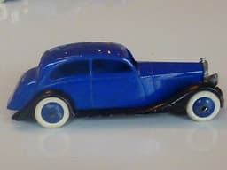 Pre war Dinky 30b Rolls-Royce. Indigo blue, blue hubs. Superb.