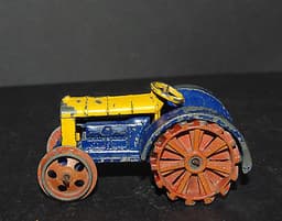 PREWAR DINKY TRACTOR 22E ALL ORIGINAL YELLOW & BLUE CHECK IT OUT
