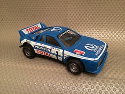 Scalextric C145 Pioneer Lancia 037 Rally with Working Headlights 1:32 Slot Car