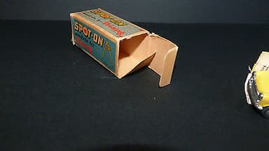 TRI ANG SPOT ON AUSTIN SEVEN ORIGINAL PAINT& BOXED N° 211