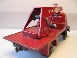 VILMER DENMARK -RARE ITEM- THAMES TRADES TRUCK W/CRANE . FALCK DECALS.1960\'S
