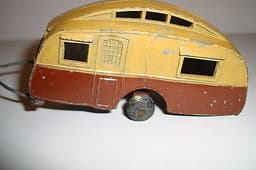 Vintage Pre war 1930\'s diecast Meccano Dinky 30g caravan, Cream and Brown