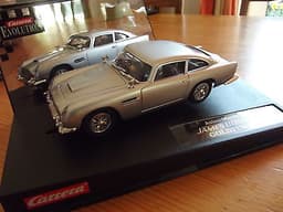 Carrera 25735 Aston Martin DB5 ( scalextric compatible slot car)