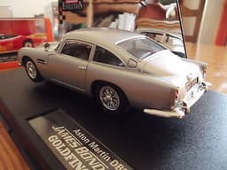 Carrera 25735 Aston Martin DB5 ( scalextric compatible slot car)