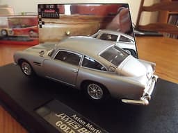 Carrera 25735 Aston Martin DB5 ( scalextric compatible slot car)