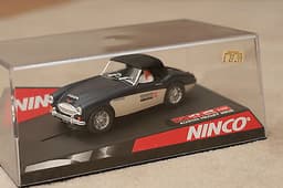 NINCO SLOT CAR - 50258 AUSTIN HEALEY SOFTOP! NEW UNUSED! MINT SCALEXTRIC, SCX