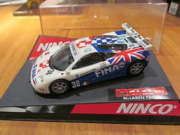 NINCO SLOT CAR McLAREN F1 GTR \'FINA\' 50273 NEW BOXED - SCALEXTRIC