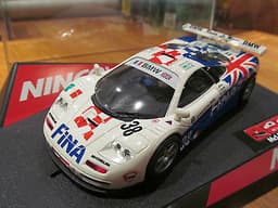 NINCO SLOT CAR McLAREN F1 GTR \'FINA\' 50273 NEW BOXED - SCALEXTRIC