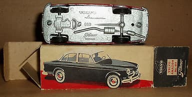 Tekno 810 Volvo Amazon EX/B