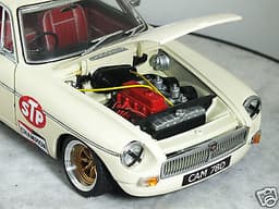 1:18 "MGB GT Coupe" (Old English White) MODIFIED TUNING UMBAU *ALU SUPALITES* MG