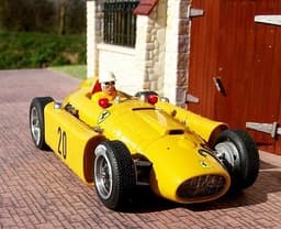 1/32 NEW RESIN BODIED LANCIA D50 GRAND PRIX SLOT CAR *UNIQUE* Mulsanne Models.