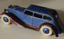 24b Limousine by Dinky Toys