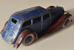 24b Limousine by Dinky Toys