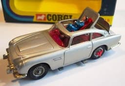 James Bond Aston Martin DB5 by Corgi