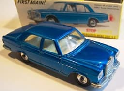 Mercedes Benz 250 SE by Dinky Toys