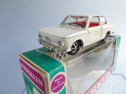 BMW 2002 White ~ 1/43 Marklin