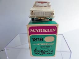 BMW 2002 White ~ 1/43 Marklin