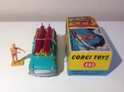 Corgi 485 Surfing B.M.C. Mini Countryman w/fig Boards BOXED