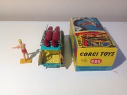 Corgi 485 Surfing B.M.C. Mini Countryman w/fig Boards BOXED