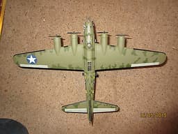 Corgi B17 Flying Fortress Aviation Archive Memphis Belle 75 Anniversary US33315