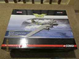 Corgi B17 Flying Fortress Aviation Archive Memphis Belle 75 Anniversary US33315
