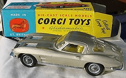 Chevrolet Corvette Stingray by Corgi
