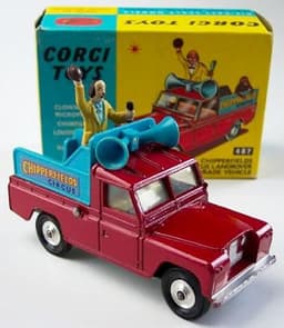 Chipperfields Circus Landrover Parade Vehicle by Corgi Toys