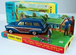 Ford Consul Cortina Super Estate Car Golf Set by Corgi Toys