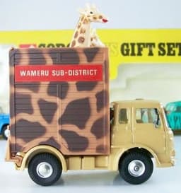 Daktari Gift Set 14 by Corgi Toys