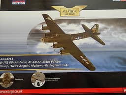 CORGI:"FLYING FORTRESS"-B-17F,"HELL,S ANGELS"BOMBER,"LIMITED EDITION"1/72 scale.
