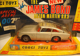James Bond Aston Martin DB5 by Corgi