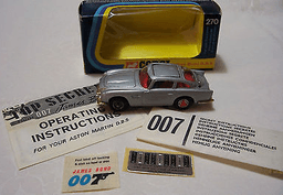 James Bond Aston Martin DB5 by Corgi