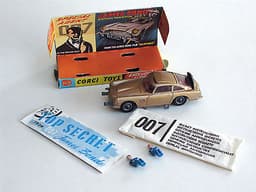 Corgi JAMES BOND DB5 no.261 superb, original from 1965 in box; all unrestored.