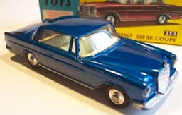 Corgi Mercedes Benz 220 SE Coupe