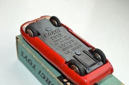 Corgi Toys 151 Lotus Mark 11 Le Mans Racing Car in Red (Rare Blue Screen)