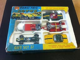 CORGI TOYS GIFT SET 37 LOTUS RACING TEAM ,ALL MINT MODELS IN GOOD BOX