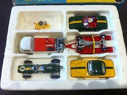 CORGI TOYS GIFT SET 37 LOTUS RACING TEAM ,ALL MINT MODELS IN GOOD BOX
