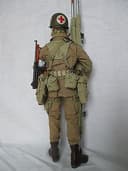 DiD Dragon in Dreams 1/6th scale WWII US Airborne Combat Medic Gilbert Roe