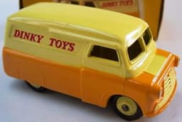 Bedford 10-cwt \'Dinky Toys\' Van by Dinky Toys