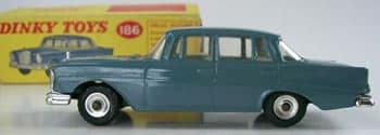 Mercedes Benz 220 SE Saloon by Dinky Toys