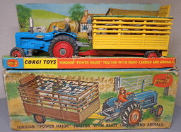 Fordson Power Major Tractor with Beast Carrier Gift Set 33 by Corgi Toys