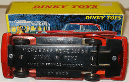 French Dinky Toys Mercedes-Benz 300 SE Coupe Ref 533