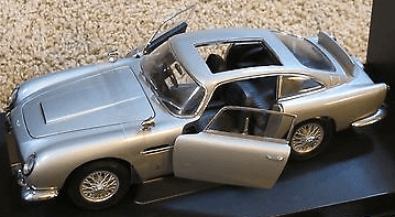 James Bond 007 Aston Martin DB5 Goldfinger by AUTOart