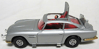 James Bond Aston Martin DB5 by Corgi Toys ref 271