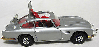 James Bond Aston Martin DB5 by Corgi Toys ref 271