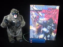 LARGE VINTAGE BATTERY OPERATED MIGHTY KING KONG GORILLA TIN TOY ROBOT MARX JAPAN