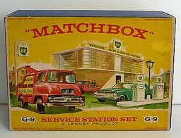 Lesney Matchbox G-9 Service Station Gift Set