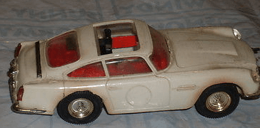 Scalextric James Bond Aston Martin Db5